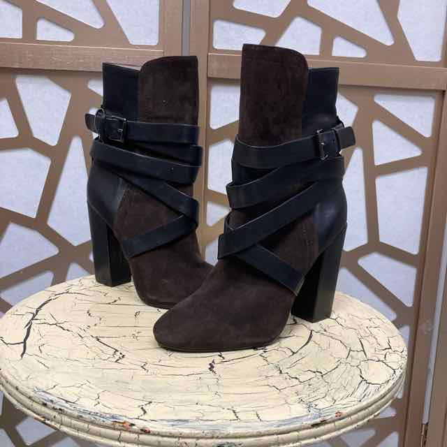 Shoe Size 7.5 Pour La Victoire Booties